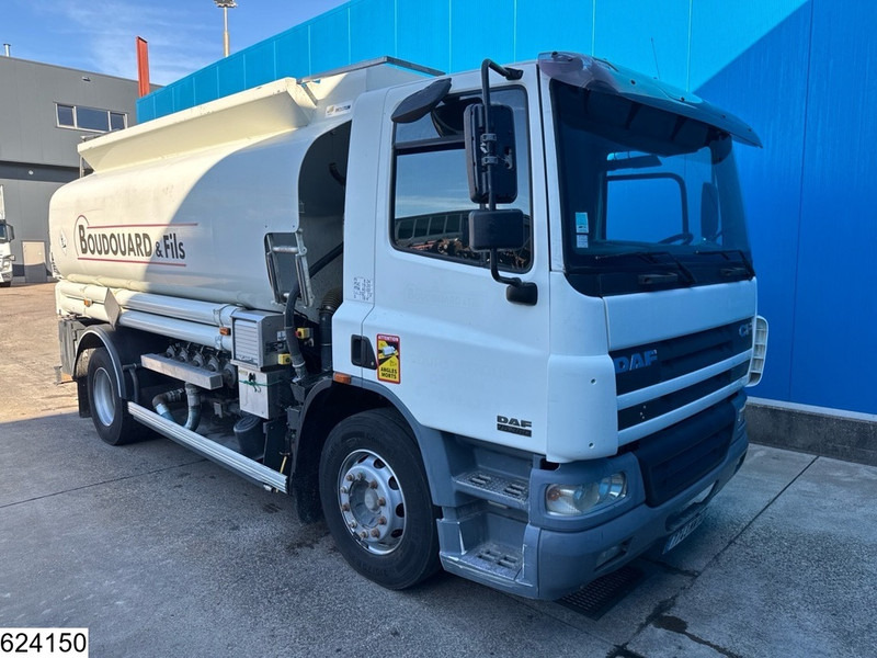 DAF CF 360 Euro 3, Fuel, Handgeschakeld, 14733 Liter, 5 Comp - Tankwagen: afbeelding 3 DAF CF 360 Euro 3, Fuel, Handgeschakeld, 14733 Liter, 5 Comp - Tankwagen: afbeelding 3