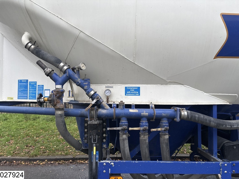 Feldbinder Silo 40.000 Liter - Tankoplegger: afbeelding 4 Feldbinder Silo 40.000 Liter - Tankoplegger: afbeelding 4