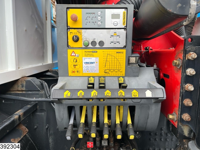 Iveco Trakker 360 8x4, EURO 6, Retarder, Palfinger - Vrachtwagen met open laadbak, Kraanwagen: afbeelding 4 Iveco Trakker 360 8x4, EURO 6, Retarder, Palfinger - Vrachtwagen met open laadbak, Kraanwagen: afbeelding 4