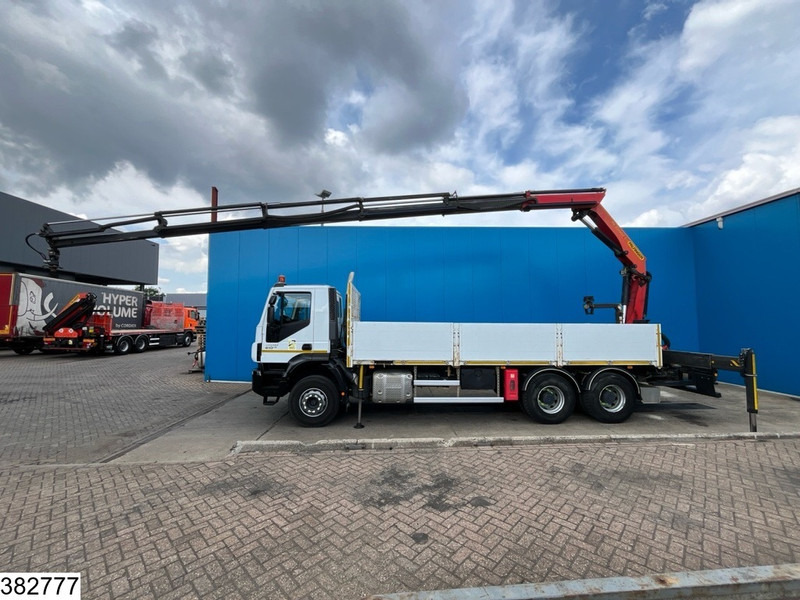 Iveco Trakker 410 6x4, EURO 6, Retarder, Palfinger, Remote - Vrachtwagen met open laadbak, Kraanwagen: afbeelding 4 Iveco Trakker 410 6x4, EURO 6, Retarder, Palfinger, Remote - Vrachtwagen met open laadbak, Kraanwagen: afbeelding 4