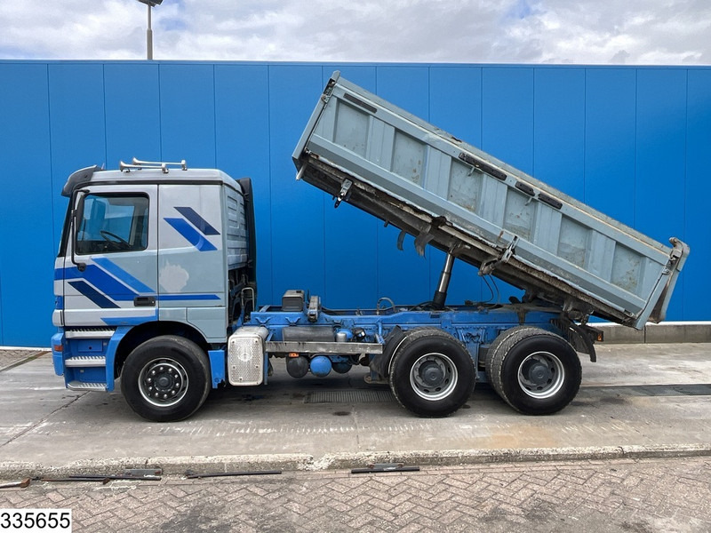 Mercedes-Benz Actros 2643 6x4, EURO 2, Manual, Retarder - Kipper vrachtwagen: afbeelding 3 Mercedes-Benz Actros 2643 6x4, EURO 2, Manual, Retarder - Kipper vrachtwagen: afbeelding 3