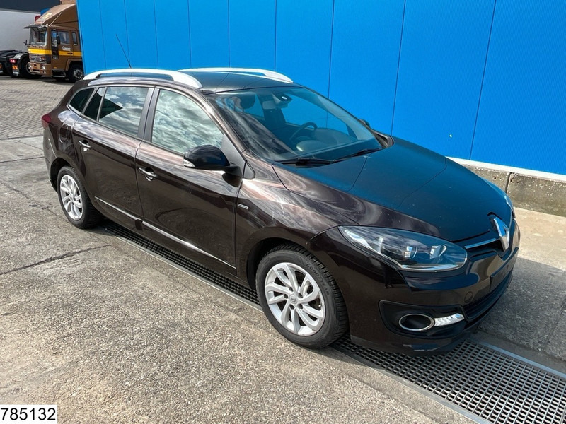 Renault ? Megane 1.5 Price includes VAT - Personenwagen: afbeelding 4 Renault ? Megane 1.5 Price includes VAT - Personenwagen: afbeelding 4