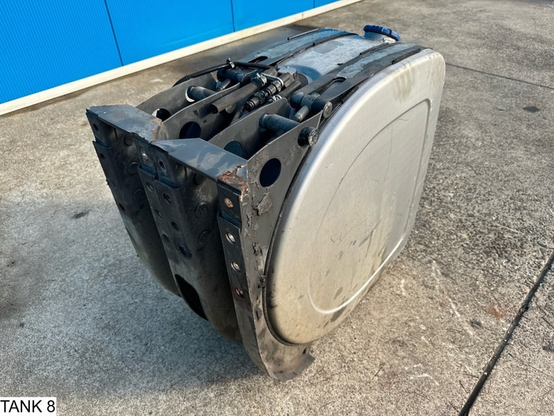 Universeel AdBlue Tank - Brandstoftank: afbeelding 2 Universeel AdBlue Tank - Brandstoftank: afbeelding 2