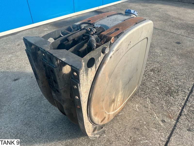 Universeel AdBlue Tank - Brandstoftank: afbeelding 2 Universeel AdBlue Tank - Brandstoftank: afbeelding 2