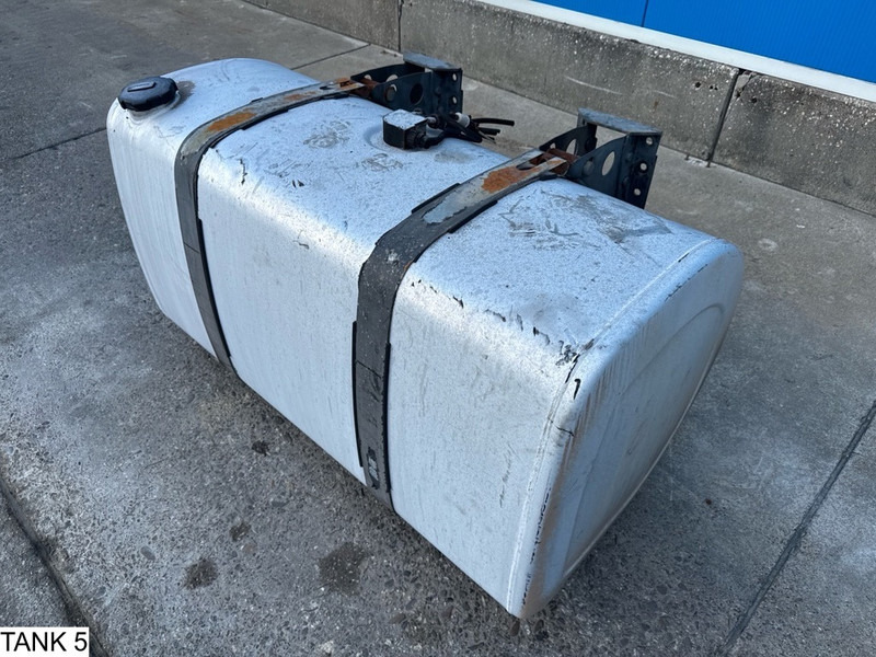 Universeel Brandstoftank - Brandstoftank voor Vrachtwagen: afbeelding 2 Universeel Brandstoftank - Brandstoftank voor Vrachtwagen: afbeelding 2