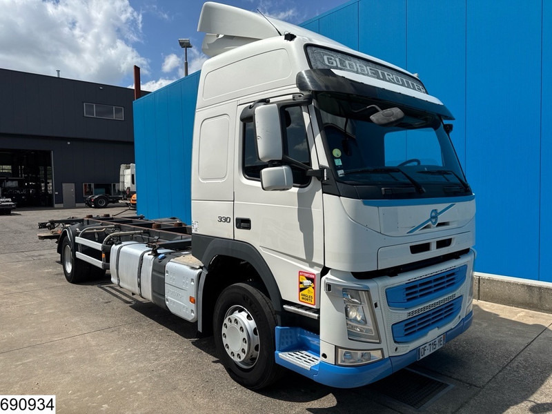 Volvo FM 330 EURO 6, BDF - Containertransporter/ Wissellaadbak vrachtwagen: afbeelding 3 Volvo FM 330 EURO 6, BDF - Containertransporter/ Wissellaadbak vrachtwagen: afbeelding 3
