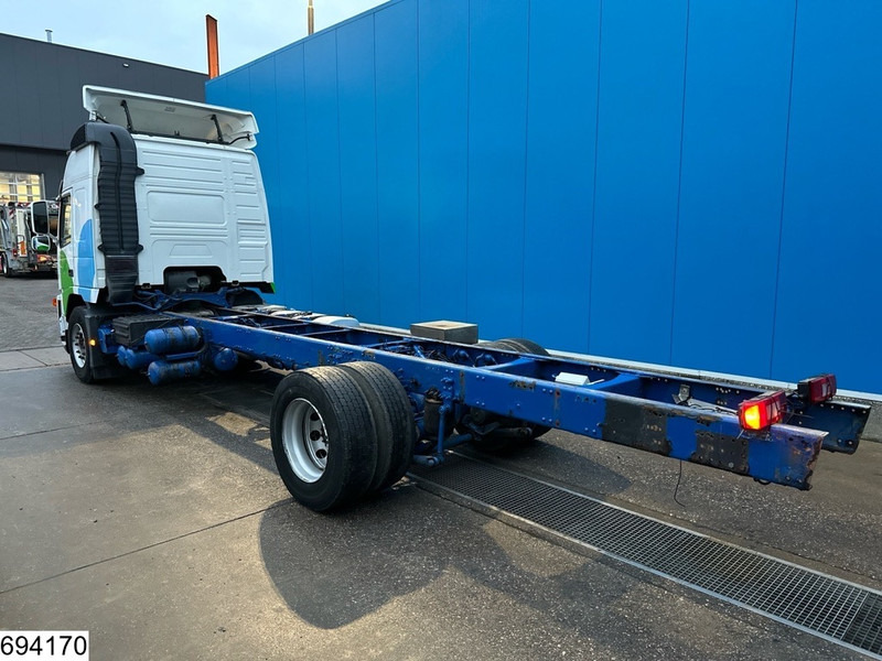 Volvo FM 380 EURO 5 - Chassis vrachtwagen: afbeelding 4 Volvo FM 380 EURO 5 - Chassis vrachtwagen: afbeelding 4