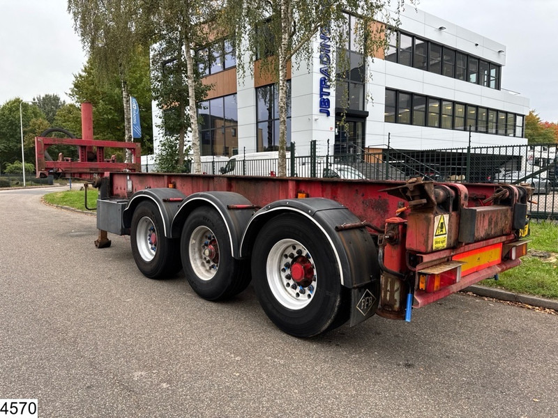 Weight Lifter Container chassis Twistlocks, 30 FT - Containertransporter/ Wissellaadbak oplegger: afbeelding 3 Weight Lifter Container chassis Twistlocks, 30 FT - Containertransporter/ Wissellaadbak oplegger: afbeelding 3