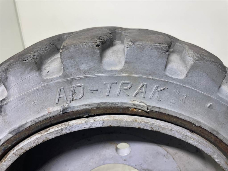 ATN PIAF1000R-Solideal 406/127-266.7 (16x5x10.5)-Tire - Banden en velgen voor Bouwmachine: afbeelding 3 ATN PIAF1000R-Solideal 406/127-266.7 (16x5x10.5)-Tire - Banden en velgen voor Bouwmachine: afbeelding 3