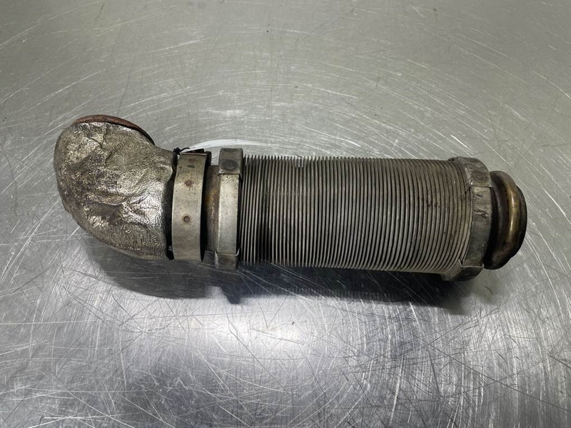 Ahlmann AZ10-Deutz BF4L913-Exhaust/Auspuff/Uitlaat - Motor voor Bouwmachine: afbeelding 1 Ahlmann AZ10-Deutz BF4L913-Exhaust/Auspuff/Uitlaat - Motor voor Bouwmachine: afbeelding 1