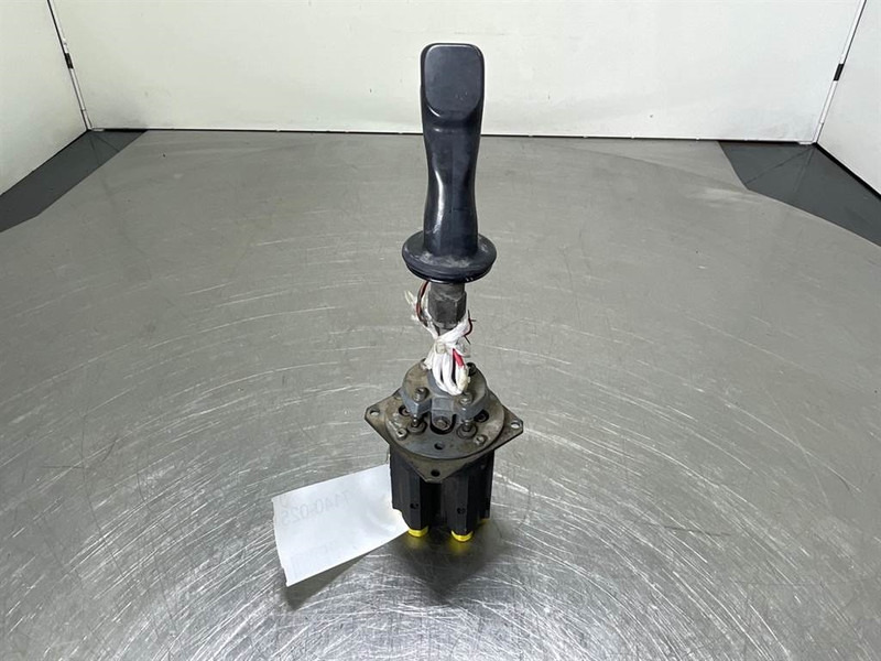 Ahlmann AZ14-4117392A-Nordhydraulic HRK-20-Servo valve - Hydraulica voor Bouwmachine: afbeelding 1 Ahlmann AZ14-4117392A-Nordhydraulic HRK-20-Servo valve - Hydraulica voor Bouwmachine: afbeelding 1