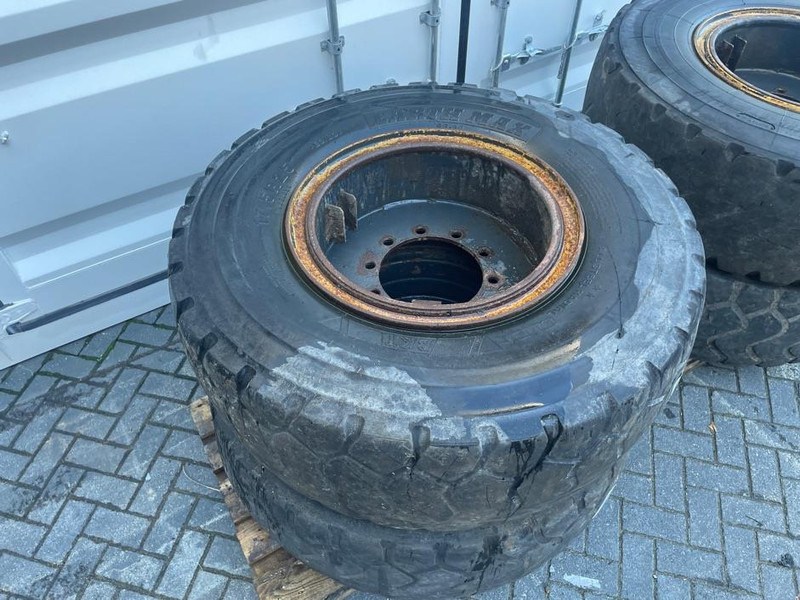 Ahlmann AZ14-BKT 17.5R25-Tire/Reifen/Band - Banden en velgen voor Bouwmachine: afbeelding 2 Ahlmann AZ14-BKT 17.5R25-Tire/Reifen/Band - Banden en velgen voor Bouwmachine: afbeelding 2