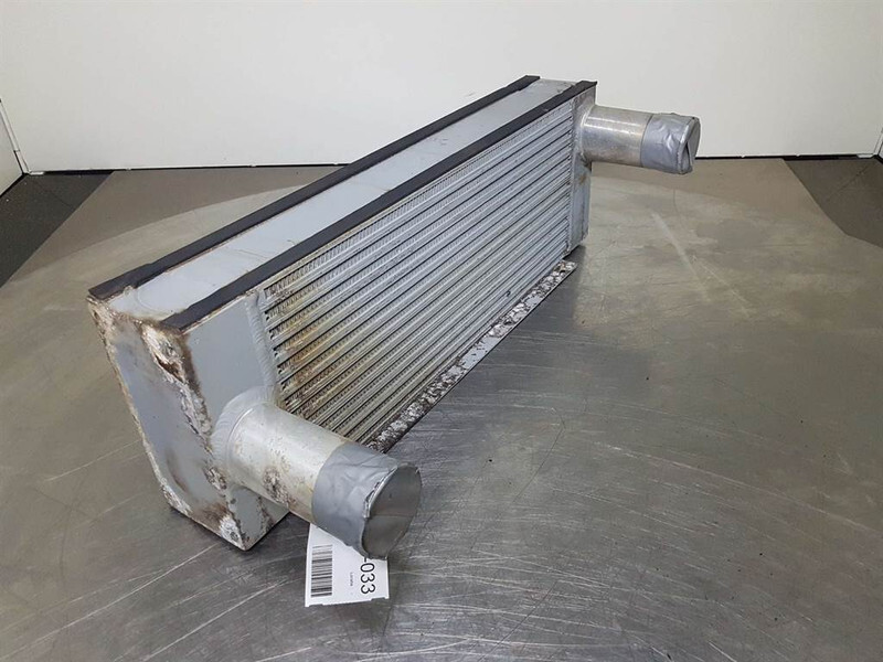 Ahlmann AZ210E-23123601-Cooler/Kühler/Koeler - Motor voor Bouwmachine: afbeelding 2 Ahlmann AZ210E-23123601-Cooler/Kühler/Koeler - Motor voor Bouwmachine: afbeelding 2