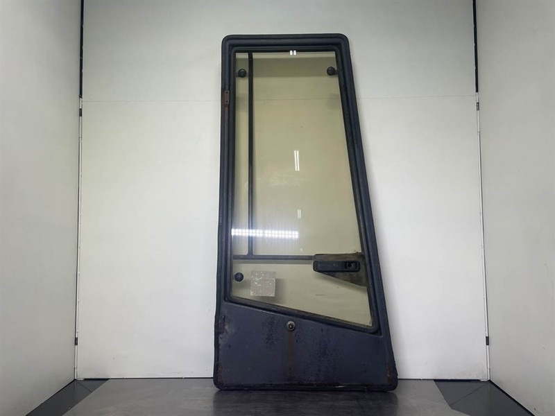 Ahlmann AZ6-4145328K-Door/Tür/Deur - Cabine en interieur voor Bouwmachine: afbeelding 2 Ahlmann AZ6-4145328K-Door/Tür/Deur - Cabine en interieur voor Bouwmachine: afbeelding 2