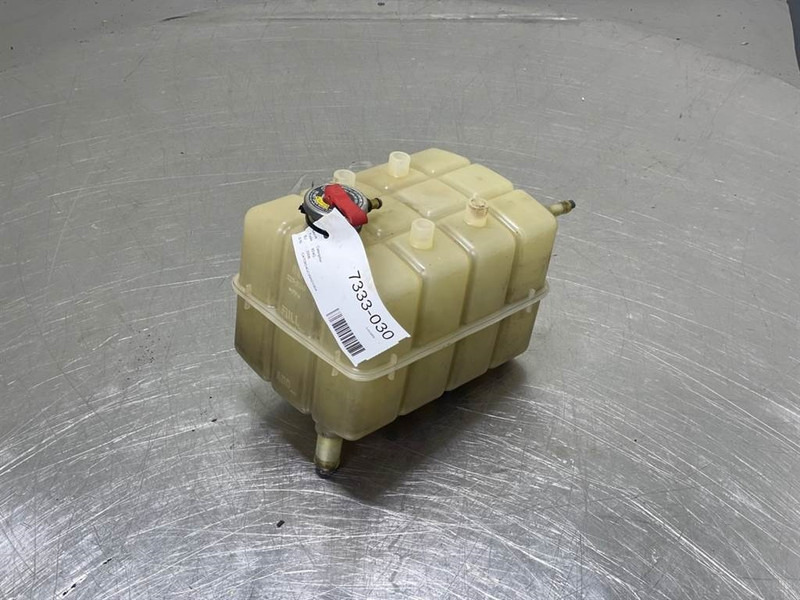 Cat 924G-227-0103-Expansion tank/Ausgleichsbehälter - Motor voor Bouwmachine: afbeelding 1 Cat 924G-227-0103-Expansion tank/Ausgleichsbehälter - Motor voor Bouwmachine: afbeelding 1