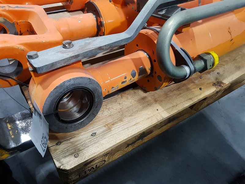FIAT-HITACHI W 170 - Lifting cylinder/Hubzylinder/Hefcilinder - Hydraulica: afbeelding 5 FIAT-HITACHI W 170 - Lifting cylinder/Hubzylinder/Hefcilinder - Hydraulica: afbeelding 5