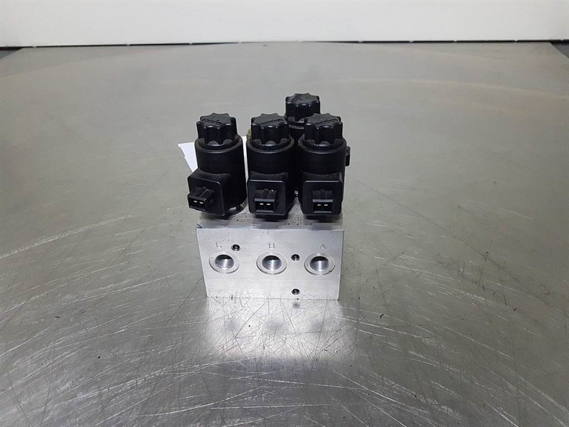Flutec 3092166-Hydac-Valve/Ventile/Ventiel - Hydraulica voor Bouwmachine: afbeelding 3 Flutec 3092166-Hydac-Valve/Ventile/Ventiel - Hydraulica voor Bouwmachine: afbeelding 3