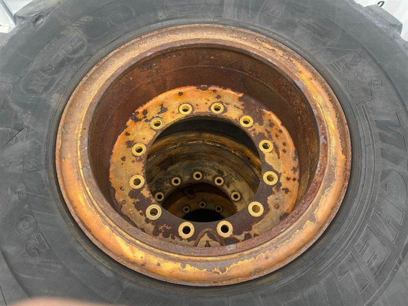 Hyundai HL740-9-Michelin 20.5R25-Tire/Reifen/Band - Banden en velgen voor Bouwmachine: afbeelding 3 Hyundai HL740-9-Michelin 20.5R25-Tire/Reifen/Band - Banden en velgen voor Bouwmachine: afbeelding 3