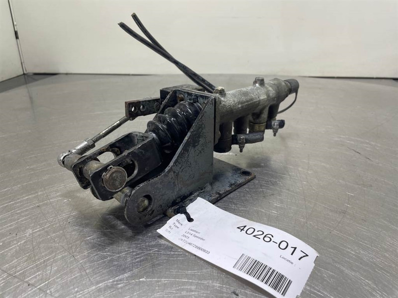 Liebherr L514-7621940-Brake cylinder/Bremszylinder - Remdelen voor Bouwmachine: afbeelding 3 Liebherr L514-7621940-Brake cylinder/Bremszylinder - Remdelen voor Bouwmachine: afbeelding 3