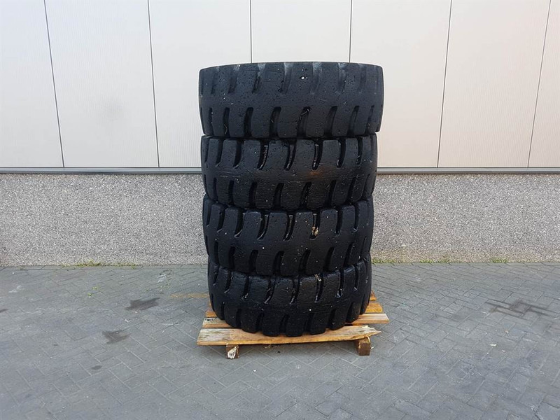 Liebherr L514 Stereo-Goodyear 17.5R25-Tire/Reifen/Band - Band voor Bouwmachine: afbeelding 1 Liebherr L514 Stereo-Goodyear 17.5R25-Tire/Reifen/Band - Band voor Bouwmachine: afbeelding 1