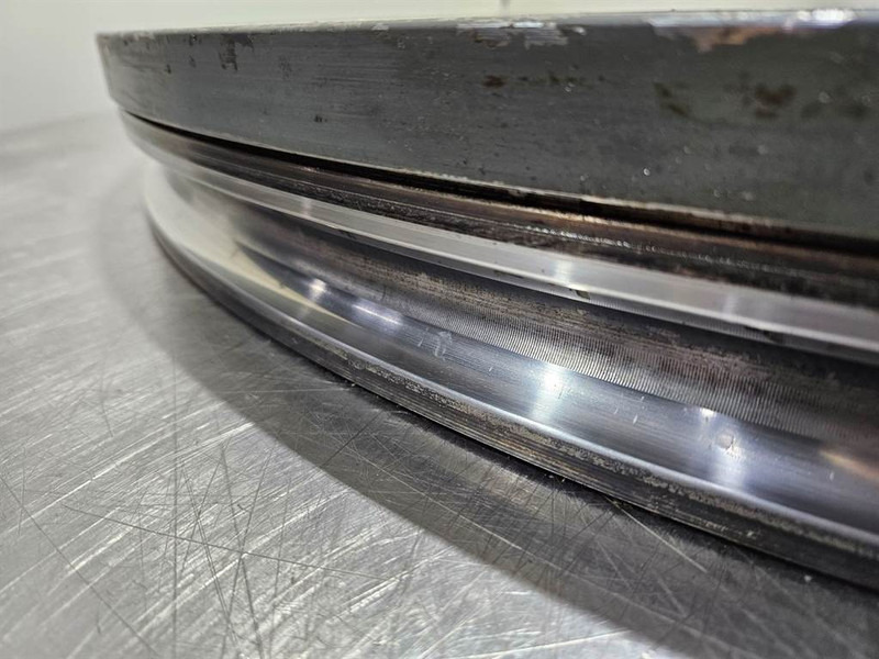 Liebherr LH22M-90020066-Slewing ring/Drehkranz/Draaikrans - Frame/ Chassis voor Bouwmachine: afbeelding 2 Liebherr LH22M-90020066-Slewing ring/Drehkranz/Draaikrans - Frame/ Chassis voor Bouwmachine: afbeelding 2