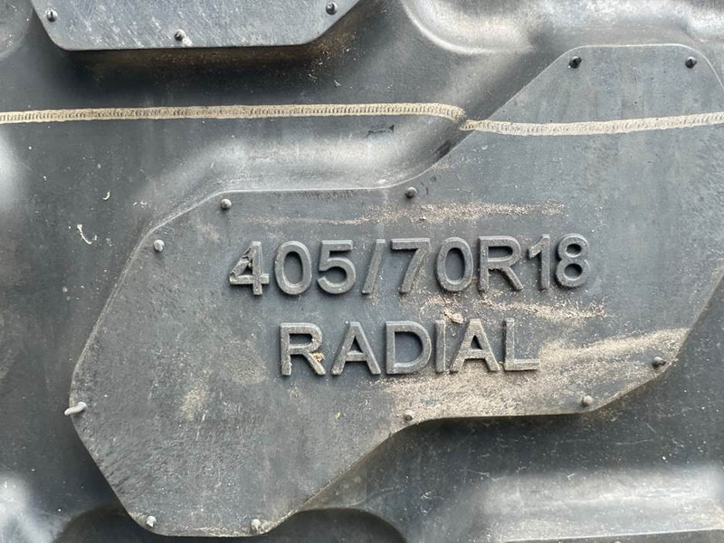 Magna 405/70R18-Tire/Reifen/Band - Banden en velgen voor Bouwmachine: afbeelding 4 Magna 405/70R18-Tire/Reifen/Band - Banden en velgen voor Bouwmachine: afbeelding 4
