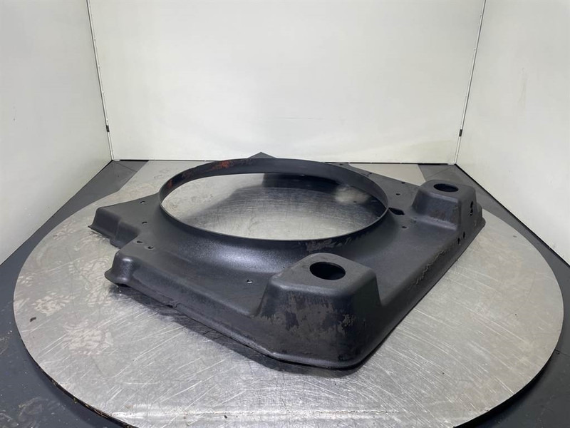 New Holland W110C-Fan guard/Schutzgitter/Koelvin afscherming - Motor voor Bouwmachine: afbeelding 4 New Holland W110C-Fan guard/Schutzgitter/Koelvin afscherming - Motor voor Bouwmachine: afbeelding 4