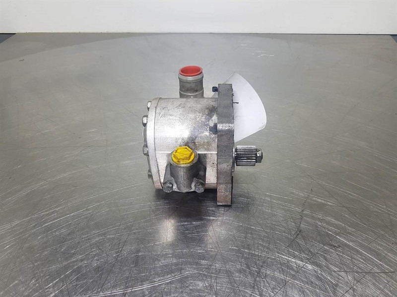 Perkins T4.236-XugpaBnuka C80X-Gearpump/Zahnradpumpe - Hydraulica voor Bouwmachine: afbeelding 2 Perkins T4.236-XugpaBnuka C80X-Gearpump/Zahnradpumpe - Hydraulica voor Bouwmachine: afbeelding 2