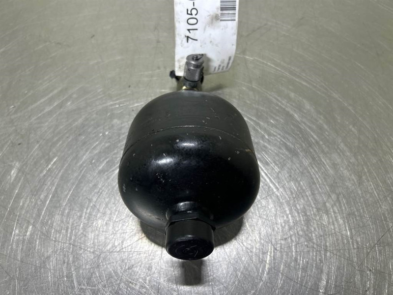 Terex TW150-5615978-Accumulator/Hydrospeicher - Hydraulica voor Bouwmachine: afbeelding 2 Terex TW150-5615978-Accumulator/Hydrospeicher - Hydraulica voor Bouwmachine: afbeelding 2