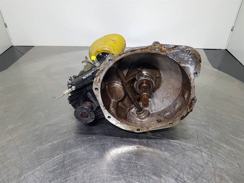 - Transmission/Getriebe/Transmissiebak - Versnellingsbak en onderdelen voor Bouwmachine: afbeelding 4 - Transmission/Getriebe/Transmissiebak - Versnellingsbak en onderdelen voor Bouwmachine: afbeelding 4