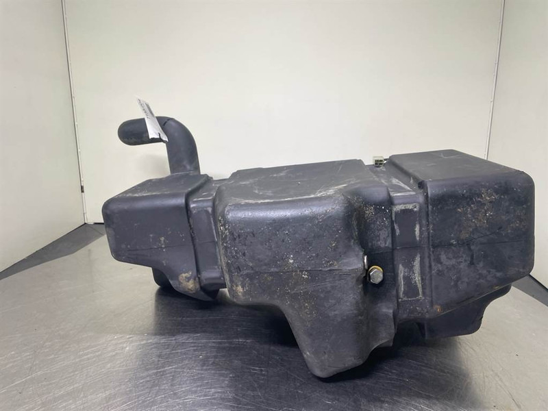 Volvo L30B-Z/X-VOE11306084-Fuel tank/Kraftstofftank - Frame/ Chassis voor Bouwmachine: afbeelding 4 Volvo L30B-Z/X-VOE11306084-Fuel tank/Kraftstofftank - Frame/ Chassis voor Bouwmachine: afbeelding 4