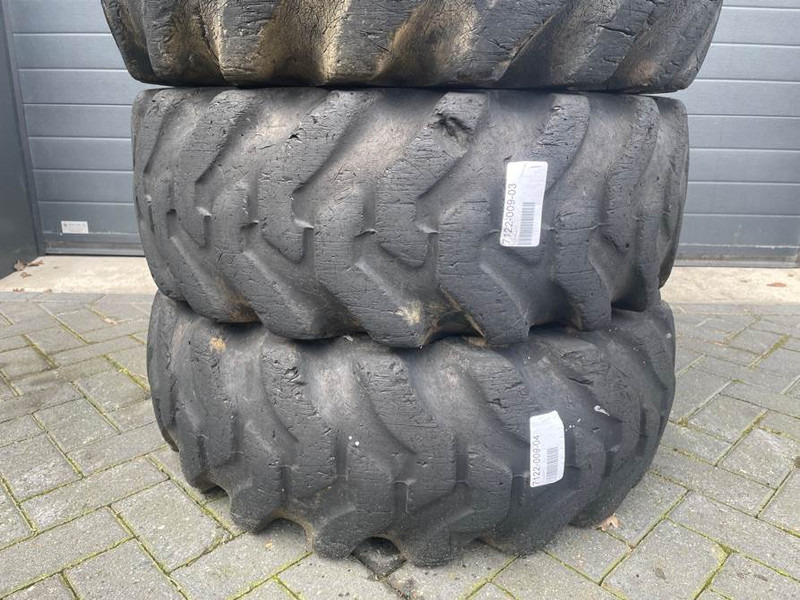 Volvo L30D-Firestone 12.5-20-Tire/Reifen/Band - Banden en velgen voor Bouwmachine: afbeelding 4 Volvo L30D-Firestone 12.5-20-Tire/Reifen/Band - Banden en velgen voor Bouwmachine: afbeelding 4