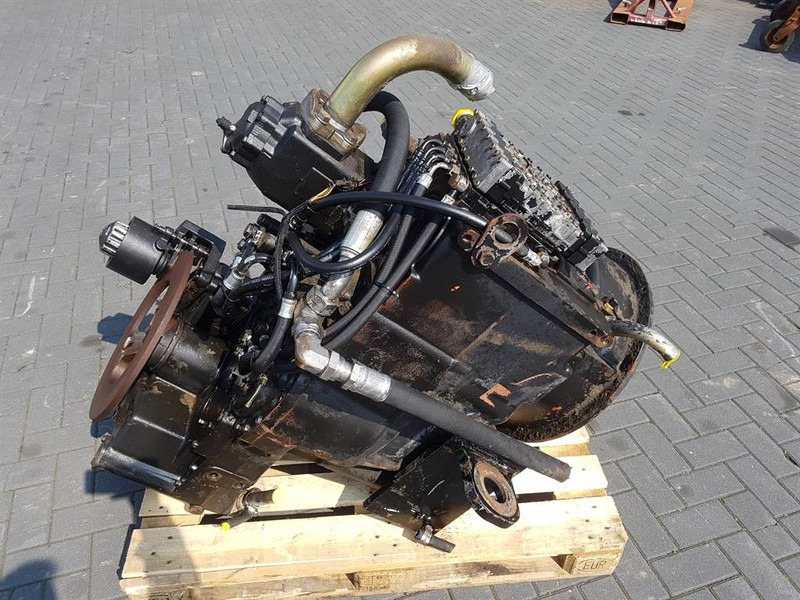 ZF - Transmission/Getriebe/Transmissiebak - Versnellingsbak en onderdelen voor Bouwmachine: afbeelding 1 ZF - Transmission/Getriebe/Transmissiebak - Versnellingsbak en onderdelen voor Bouwmachine: afbeelding 1