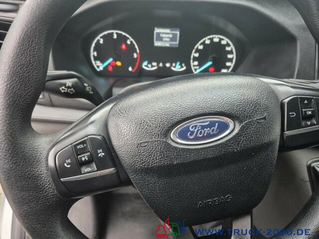 Ford Transit Custom 2.0 TDCi EURO 6 DAB Nur 95 TKM - Personenvervoer: afbeelding 4 Ford Transit Custom 2.0 TDCi EURO 6 DAB Nur 95 TKM - Personenvervoer: afbeelding 4