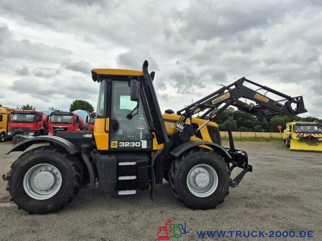 JCB Fastrac HMV 3230 2 Zapfwellen + Frontheber Stoll - Tractor: afbeelding 5 JCB Fastrac HMV 3230 2 Zapfwellen + Frontheber Stoll - Tractor: afbeelding 5