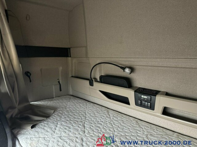 MAN TGX 18.360 Koffer XL Haus Bett Standhzg 268TKM - Bakwagen: afbeelding 2 MAN TGX 18.360 Koffer XL Haus Bett Standhzg 268TKM - Bakwagen: afbeelding 2