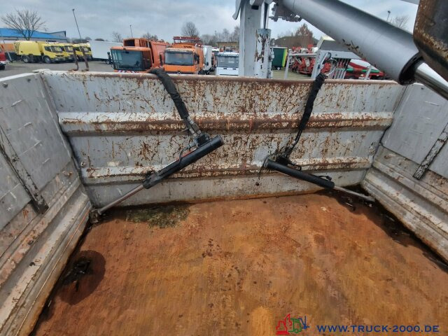 Meiller 3. S. Kipper Wechselaufbau MKG Kran HLK 66 - Kipper vrachtwagen, Kraanwagen: afbeelding 4 Meiller 3. S. Kipper Wechselaufbau MKG Kran HLK 66 - Kipper vrachtwagen, Kraanwagen: afbeelding 4