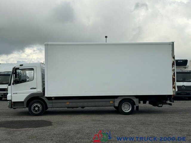 Mercedes-Benz 816 Atego Koffer Ladebordwand MBB 1.000Kg 3Sitze - Bestelwagen gesloten laadbak: afbeelding 2 Mercedes-Benz 816 Atego Koffer Ladebordwand MBB 1.000Kg 3Sitze - Bestelwagen gesloten laadbak: afbeelding 2