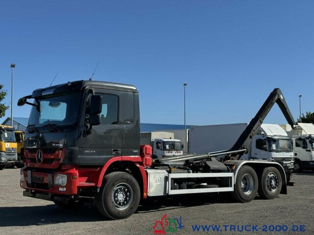 Mercedes-Benz Actros 2544 6x2 Meiller RK 20.65 AHK 24.000 Kg - Haakarmsysteem vrachtwagen: afbeelding 4 Mercedes-Benz Actros 2544 6x2 Meiller RK 20.65 AHK 24.000 Kg - Haakarmsysteem vrachtwagen: afbeelding 4