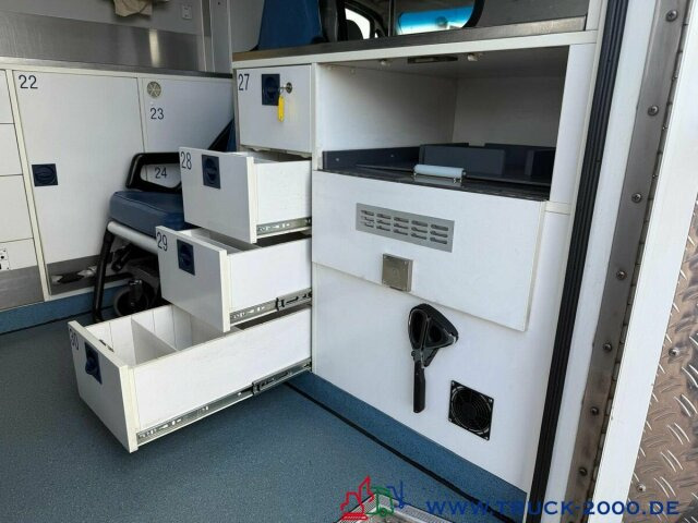 Mercedes-Benz Sprinter 516 Fahrtec RTW Luftfederung 1. Hand - Ambulance: afbeelding 3 Mercedes-Benz Sprinter 516 Fahrtec RTW Luftfederung 1. Hand - Ambulance: afbeelding 3
