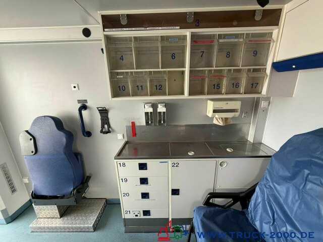 Mercedes-Benz Sprinter 516 Fahrtec RTW Luftfederung Retarder - Ambulance: afbeelding 2 Mercedes-Benz Sprinter 516 Fahrtec RTW Luftfederung Retarder - Ambulance: afbeelding 2