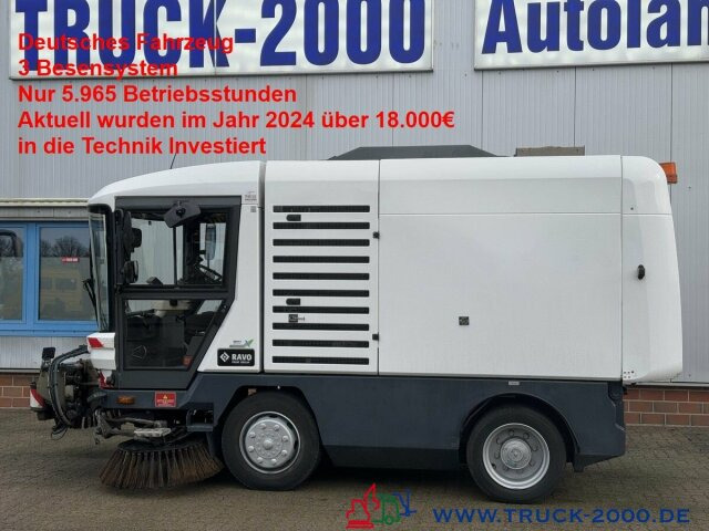 Ravo 540 3 Besensystem Sweeper + Sprühen 50 Km/h - Veegwagen: afbeelding 1 Ravo 540 3 Besensystem Sweeper + Sprühen 50 Km/h - Veegwagen: afbeelding 1
