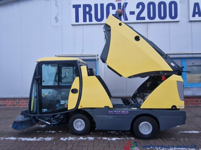 Schmidt Johnston Bucher Sweeper CX 201 Kehren + Sprühen Klima - Veegwagen: afbeelding 2 Schmidt Johnston Bucher Sweeper CX 201 Kehren + Sprühen Klima - Veegwagen: afbeelding 2