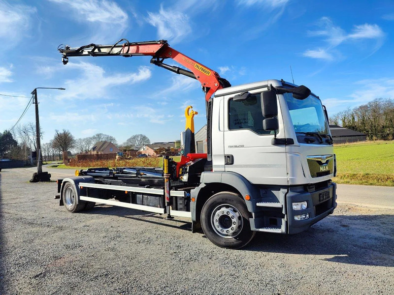 MAN TGM 18.290 Container + Palfinger PK13001 - Haakarmsysteem vrachtwagen, Kraanwagen: afbeelding 1 MAN TGM 18.290 Container + Palfinger PK13001 - Haakarmsysteem vrachtwagen, Kraanwagen: afbeelding 1