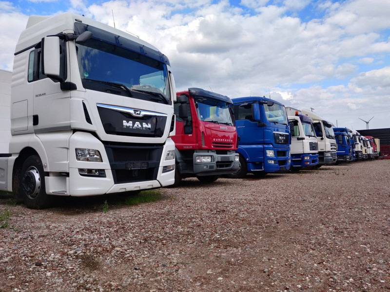 MAN Wij zoeken vrachtwagens / kranen / containersystemen - Bakwagen: afbeelding 4 MAN Wij zoeken vrachtwagens / kranen / containersystemen - Bakwagen: afbeelding 4