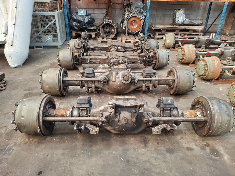 MAN KAT 8x8 complete AXLE SET - As en onderdelen: afbeelding 1 MAN KAT 8x8 complete AXLE SET - As en onderdelen: afbeelding 1
