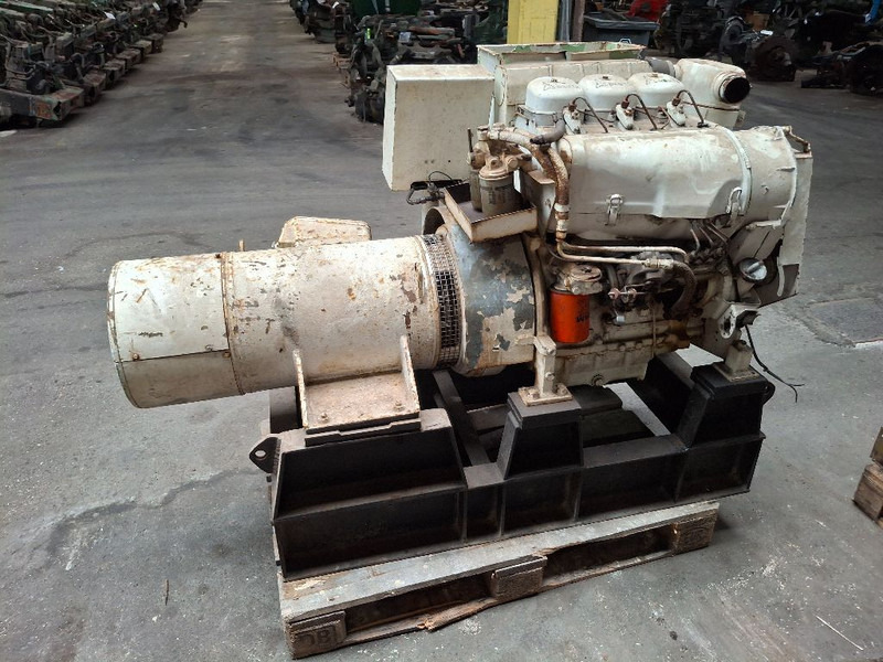 Deutz F3L912 - Onderdelen: afbeelding 4 Deutz F3L912 - Onderdelen: afbeelding 4