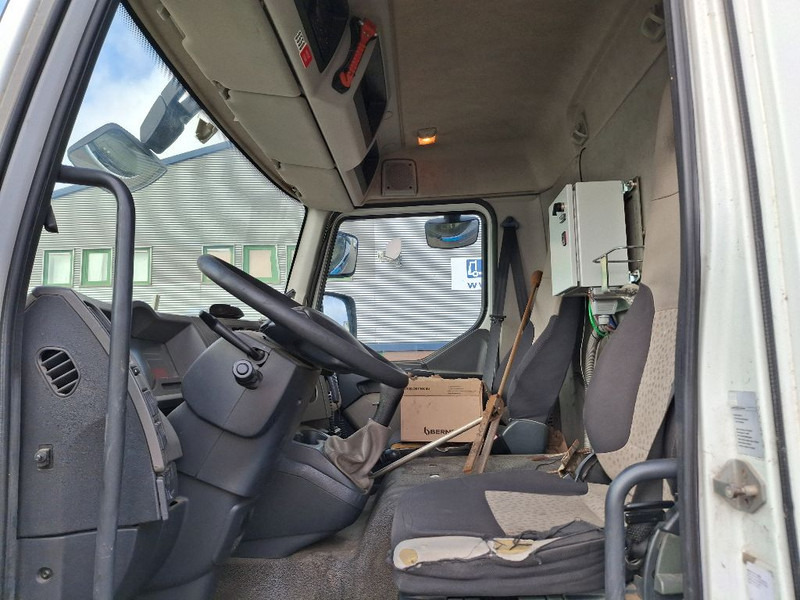 Renault MIDLUM 280DXI - Tankwagen: afbeelding 4 Renault MIDLUM 280DXI - Tankwagen: afbeelding 4