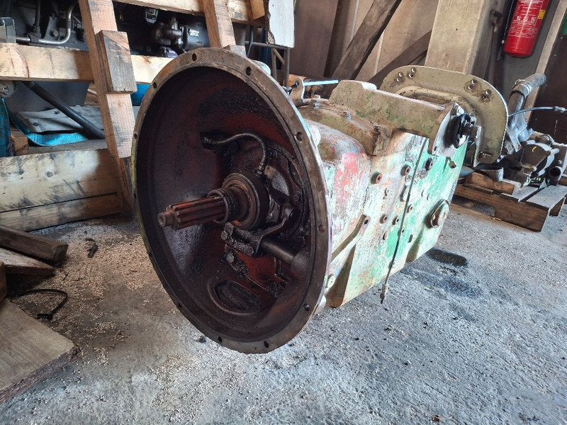 Volvo SR62 - Versnellingsbak: afbeelding 1 Volvo SR62 - Versnellingsbak: afbeelding 1