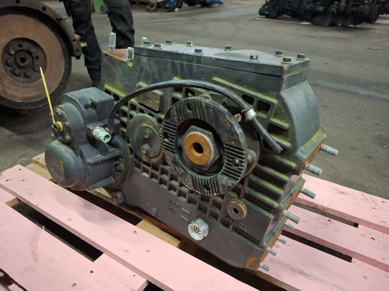 Volvo VT2501TB ATC - Versnellingsbak: afbeelding 4 Volvo VT2501TB ATC - Versnellingsbak: afbeelding 4